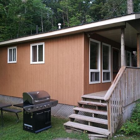 Ogopogo Resort Carnarvon Oda fotoğraf